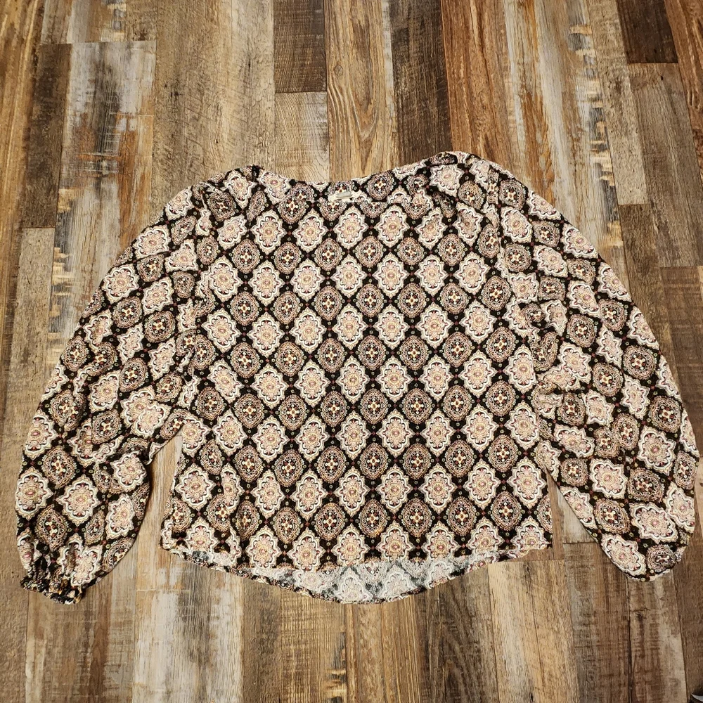 Gimmicks Top